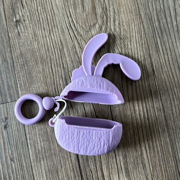 Disney Stella Lou Air Pod Pro Silicone Case - Picture 4 of 5